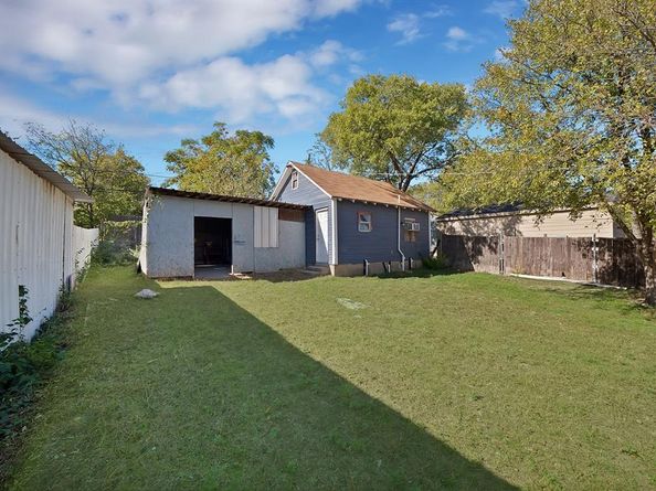 3209  Prairie Avenue , Fort Worth Texas 76106