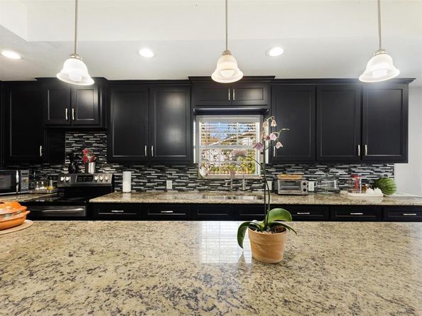 249 N Acres Drive , Dallas Texas 75217