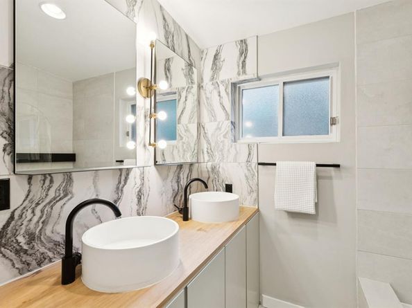 2849  Claudette Avenue , Dallas Texas 75211