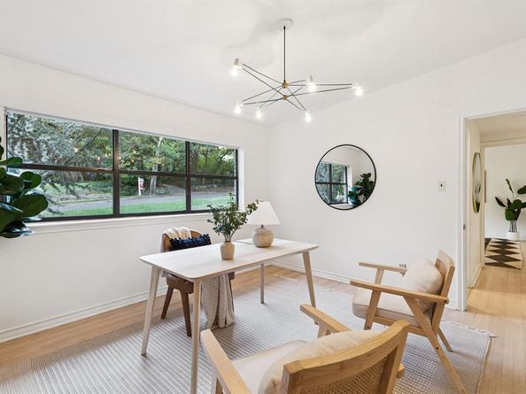 2849  Claudette Avenue , Dallas Texas 75211