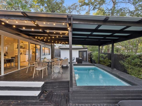 2849  Claudette Avenue , Dallas Texas 75211