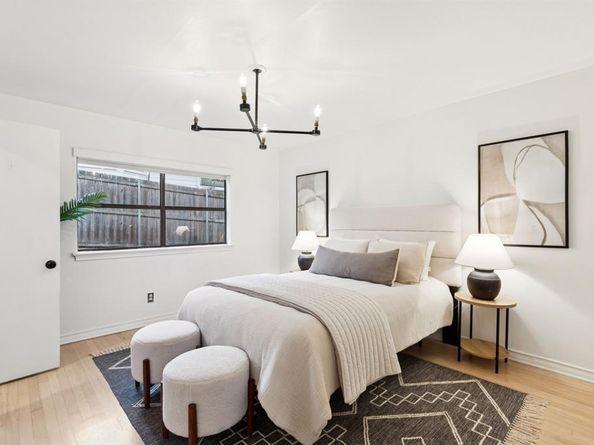 2849  Claudette Avenue , Dallas Texas 75211