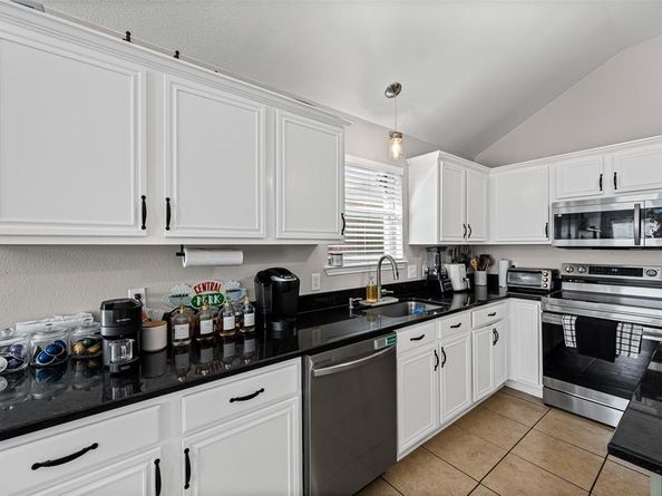 1436  Broken Spoke Court , Fort Worth Texas 76131