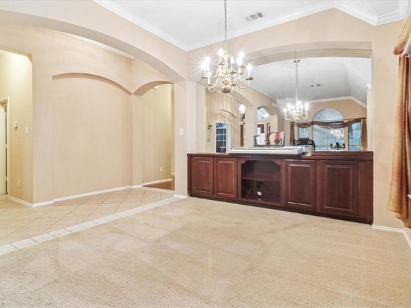 621  Candle Meadow Boulevard , DeSoto Texas 75115