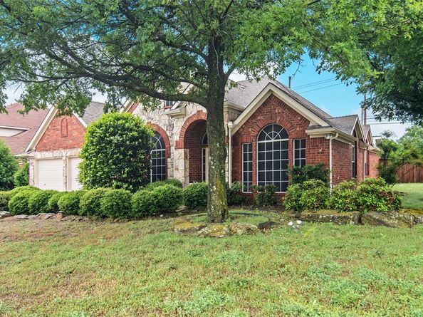 621  Candle Meadow Boulevard , DeSoto Texas 75115