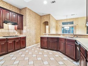 621  Candle Meadow Boulevard , DeSoto Texas 75115