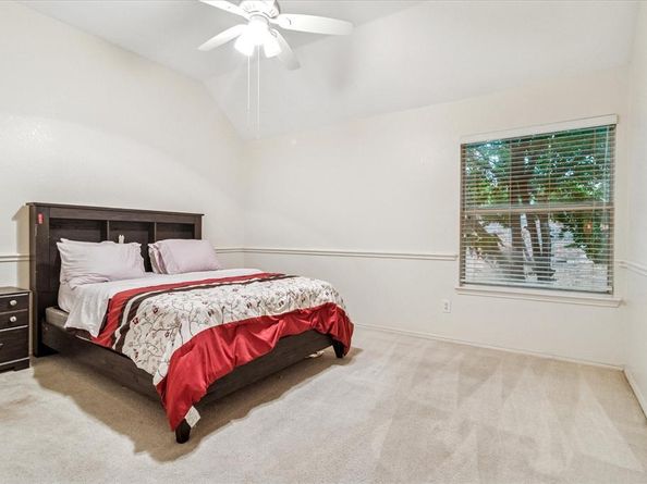 621  Candle Meadow Boulevard , DeSoto Texas 75115