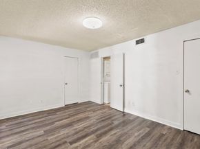 9807  Walnut Street  202, Dallas Texas 75243