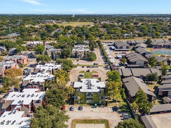 9807  Walnut Street  202, Dallas Texas 75243