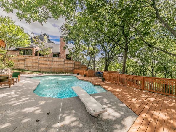 1306  Riverview Drive , Arlington Texas 76012