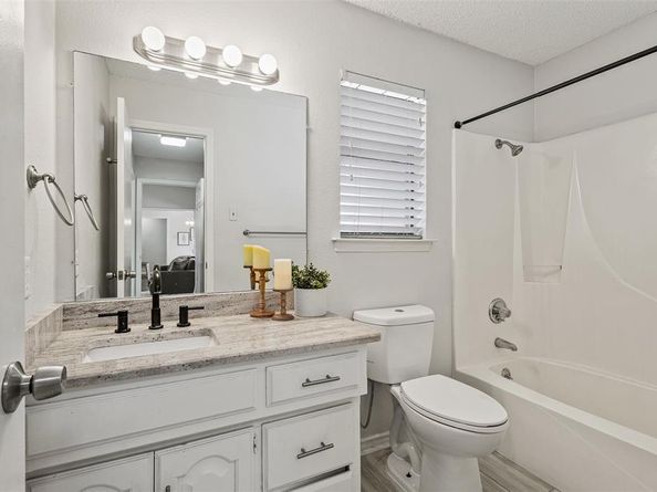1901  Drew Lane , Richardson Texas 75082