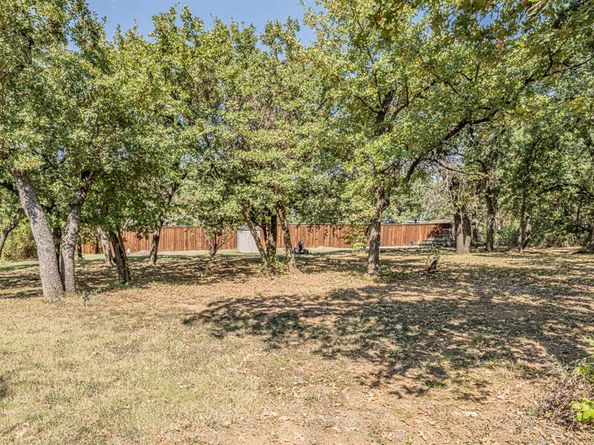 3745  Lucy Trimble Road , Burleson Texas 76028