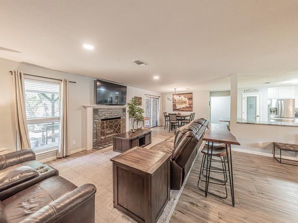 3745  Lucy Trimble Road , Burleson Texas 76028