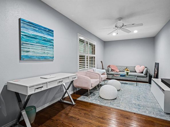 6906  Redstart Lane , Dallas Texas 75214