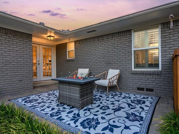 6906  Redstart Lane , Dallas Texas 75214