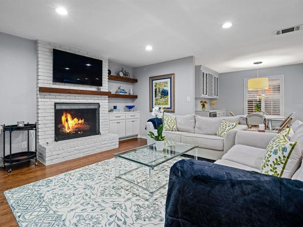 6906  Redstart Lane , Dallas Texas 75214
