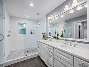 6906  Redstart Lane , Dallas Texas 75214
