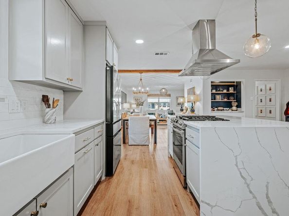 10642  Mapleridge Drive , Dallas Texas 75238
