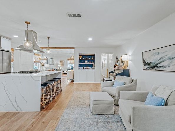 10642  Mapleridge Drive , Dallas Texas 75238