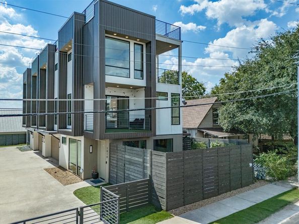 1010  Mobile Street , Dallas Texas 75208