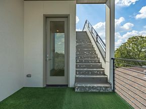 1010  Mobile Street , Dallas Texas 75208