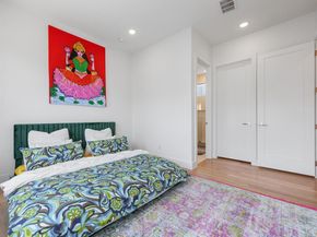 1010  Mobile Street , Dallas Texas 75208