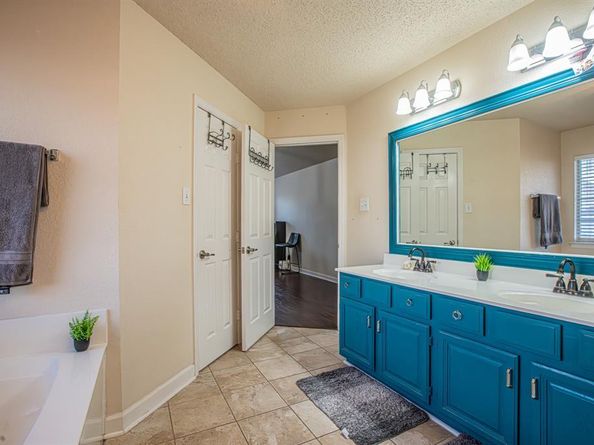 7228  Mesa Verde Trail , Fort Worth Texas 76137