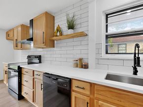 3023  Lasca Street , Dallas Texas 75227