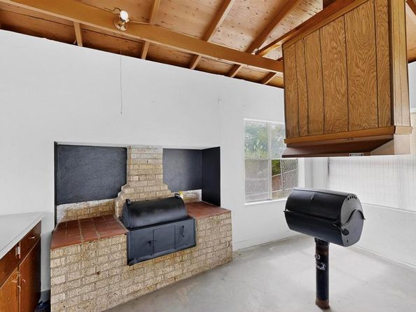 3023  Lasca Street , Dallas Texas 75227
