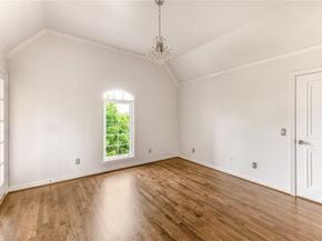 10110  Betty Jane Lane , Dallas Texas 75229