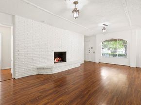 5516  Beaty Street , Fort Worth Texas 76112