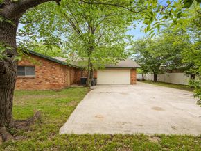 5516  Beaty Street , Fort Worth Texas 76112