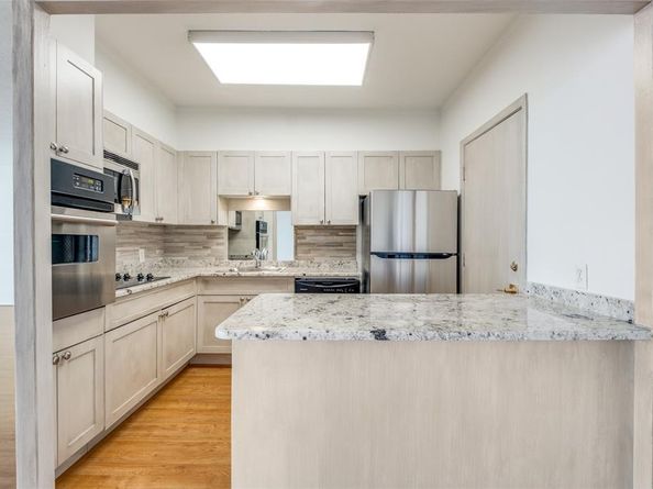 3701  Turtle Creek Boulevard  5D, Dallas Texas 75219