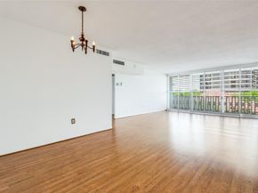 3701  Turtle Creek Boulevard  5D, Dallas Texas 75219