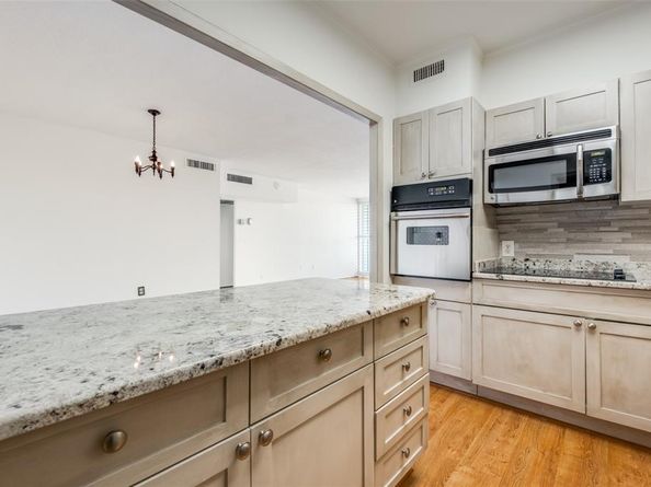 3701  Turtle Creek Boulevard  5D, Dallas Texas 75219