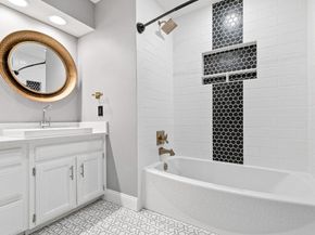 2010  Heatherbrook Drive , Grapevine Texas 76051