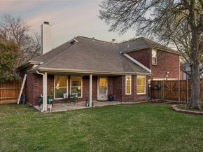 1002  Charter Oak Street , Allen Texas 75002