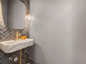 9000  Forest Hills Boulevard , Dallas Texas 75218