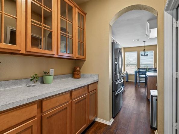 306  Salsbury Drive , Euless Texas 76040