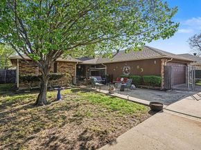 217  Faircrest Drive , Garland Texas 75040