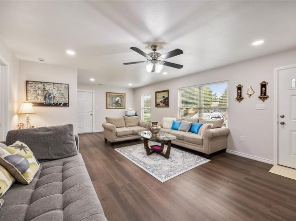 1005  Iowa Street , Irving Texas 75060