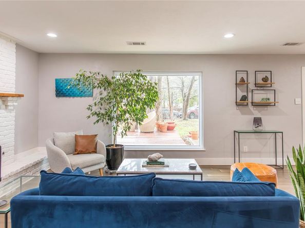 3906  Treeline Drive , Dallas Texas 75224