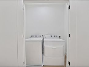 1405  Barry Avenue , Dallas Texas 75223