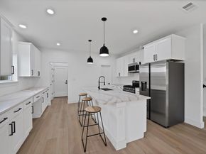 1405  Barry Avenue , Dallas Texas 75223