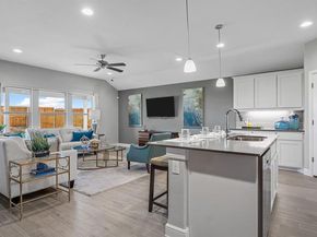 1422  CANTERBURY Trail , DeSoto Texas 75115