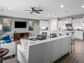 1422  CANTERBURY Trail , DeSoto Texas 75115