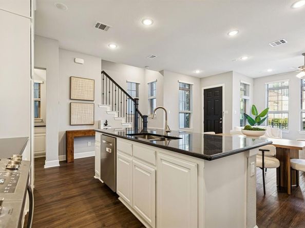 7119  Amber Grove Court , Dallas Texas 75231