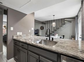 2702  Douglas Avenue  127, Dallas Texas 75219
