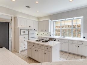 8607  Cherry Hill Drive , Dallas Texas 75243