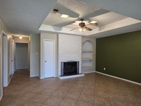 1613 S Bent Tree Trail , Grand Prairie Texas 75052